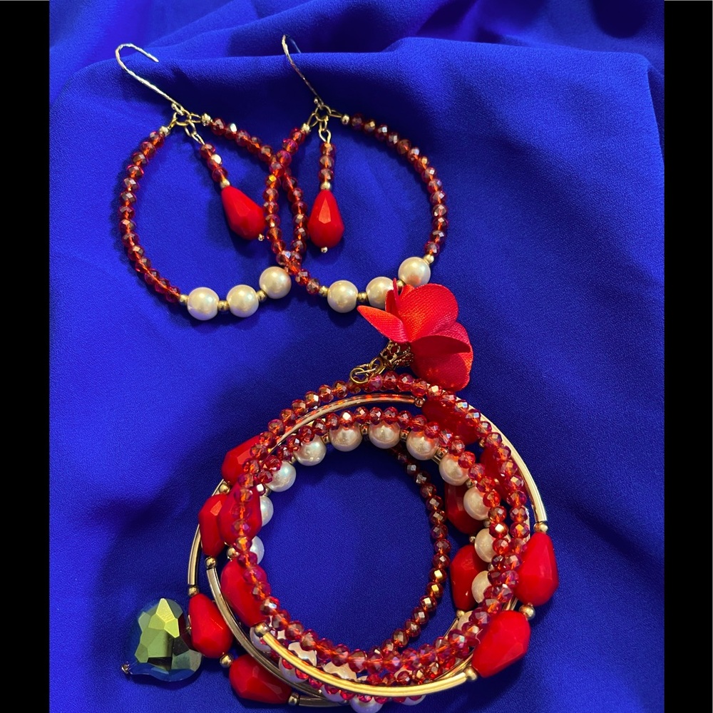 New spiral bracelet and earrings set red.